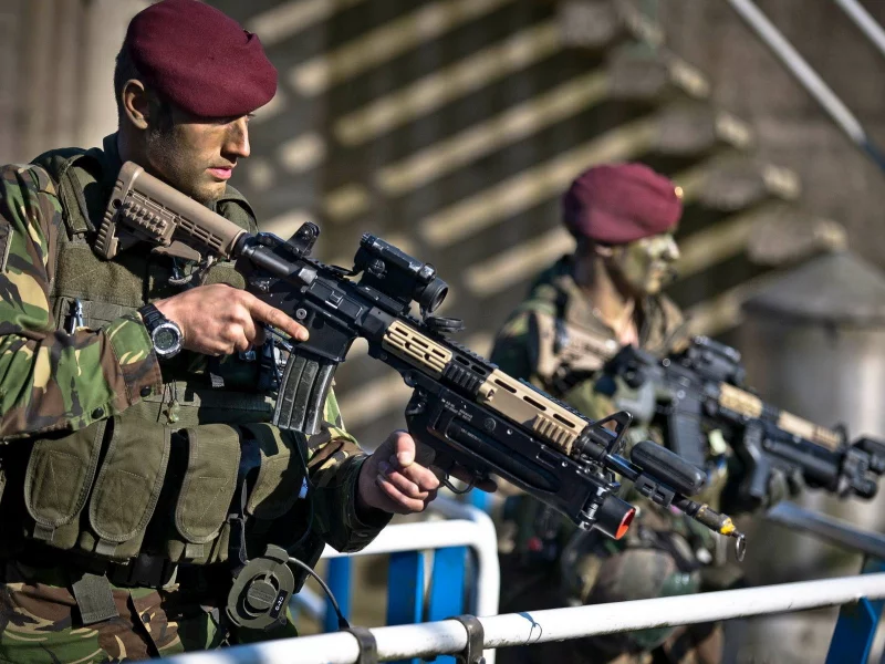 солдаты, royal netherlands army, оружие