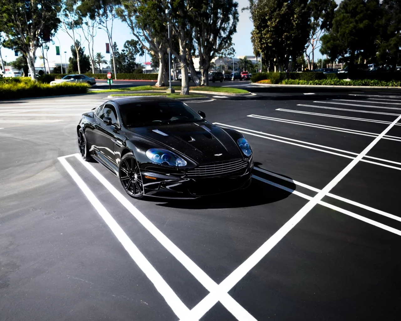 тень, астон мартин, чёрный, aston martin, дбс, парковка, dbs, black