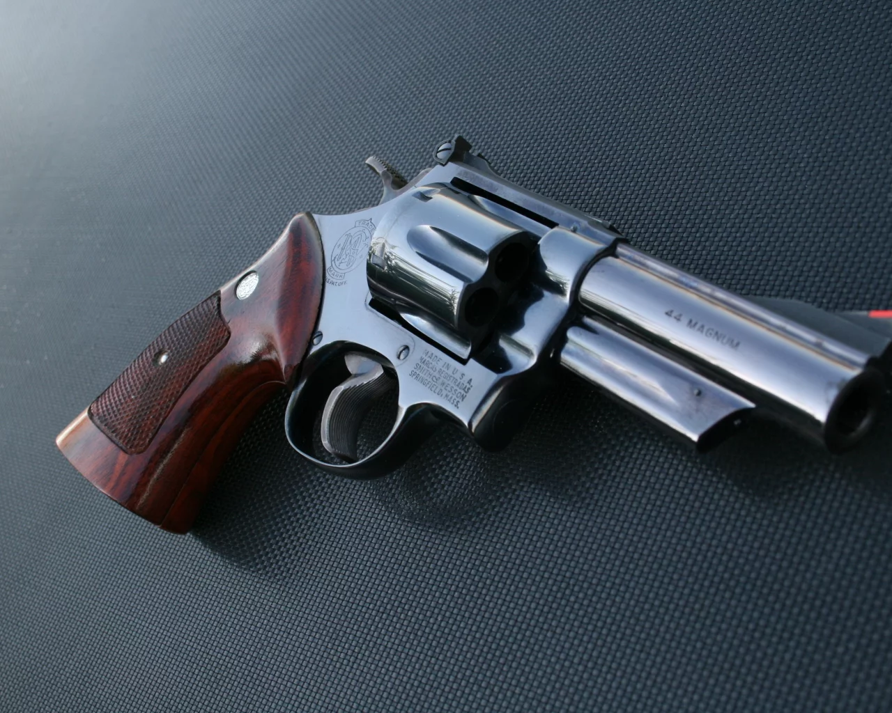 револьвер, крупный план, magnum, оружие, полировка