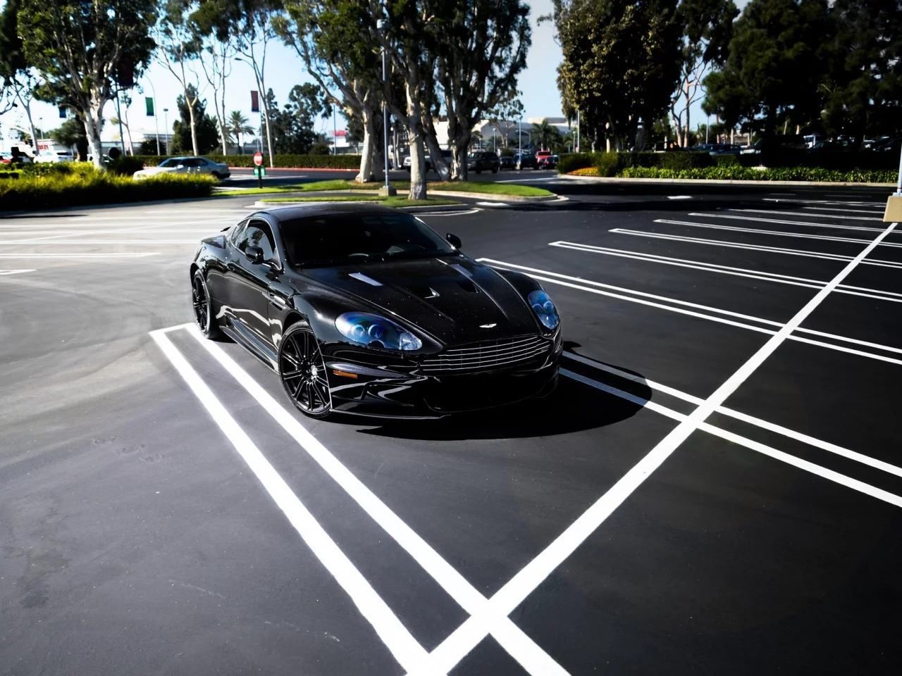 тень, астон мартин, чёрный, aston martin, дбс, парковка, dbs, black