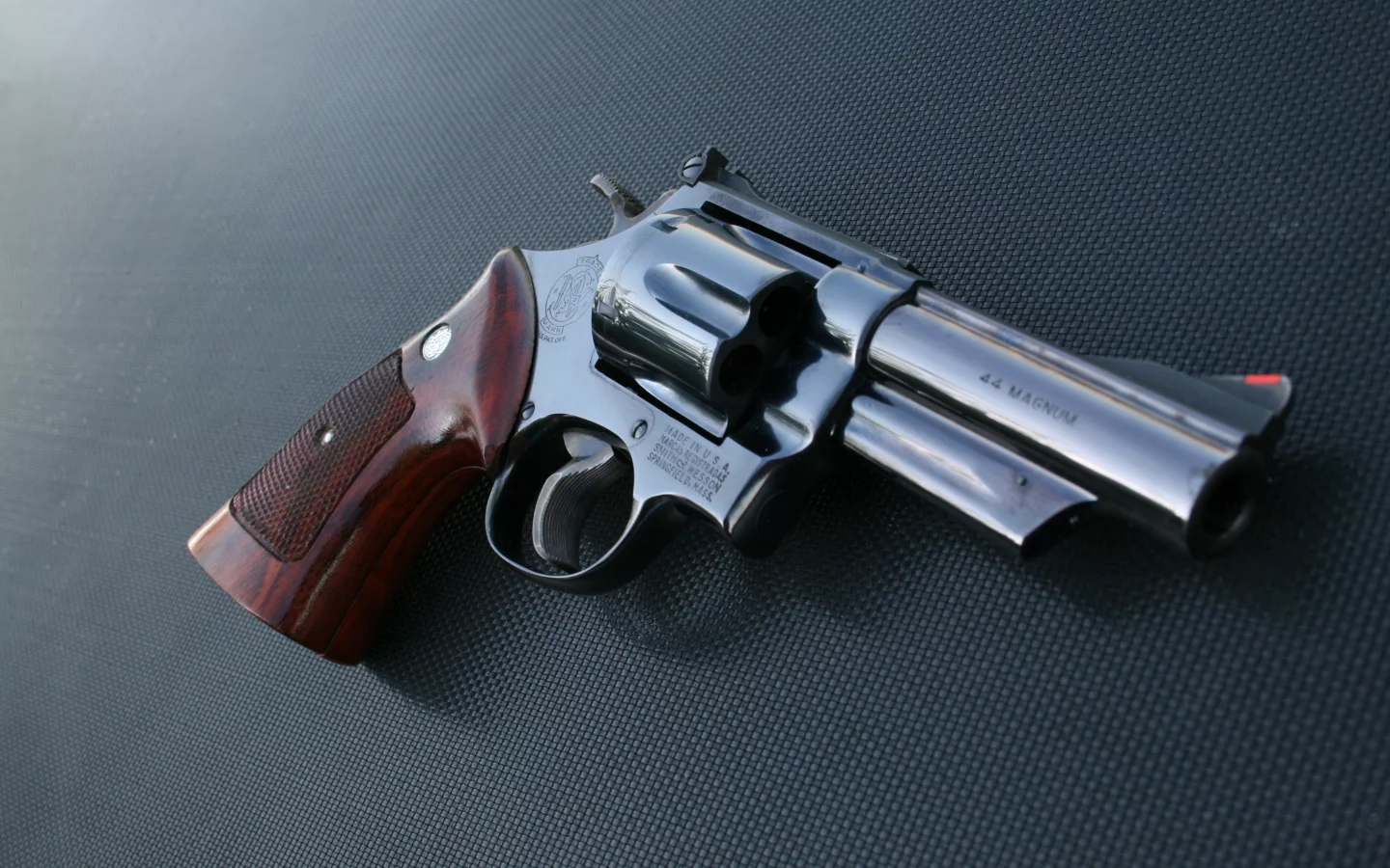 револьвер, крупный план, magnum, оружие, полировка