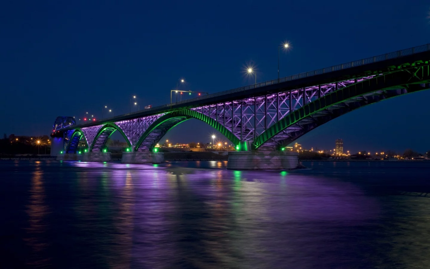Мост, огни, город