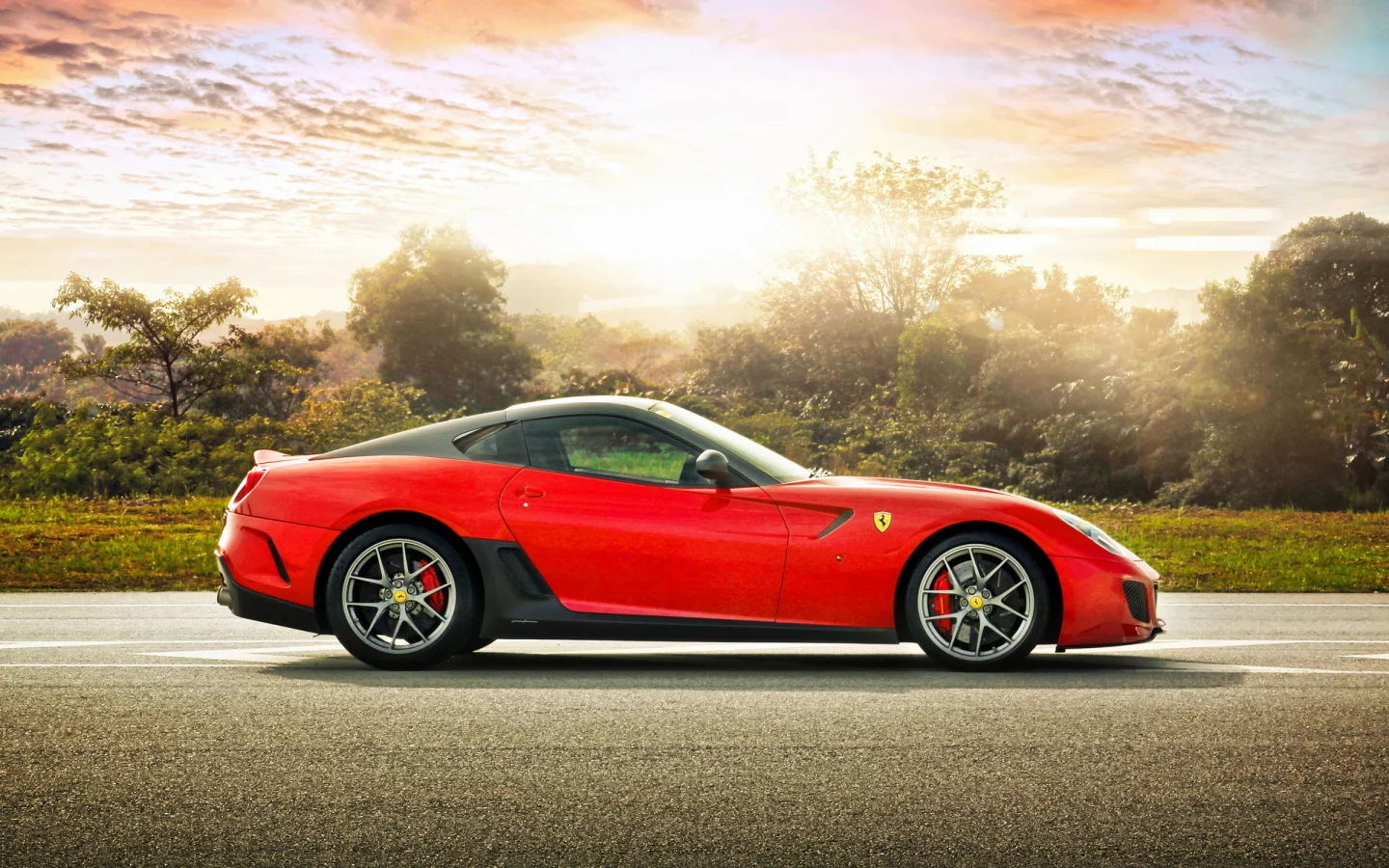 ferrari 599 gto, феррари, спорткар, деревья