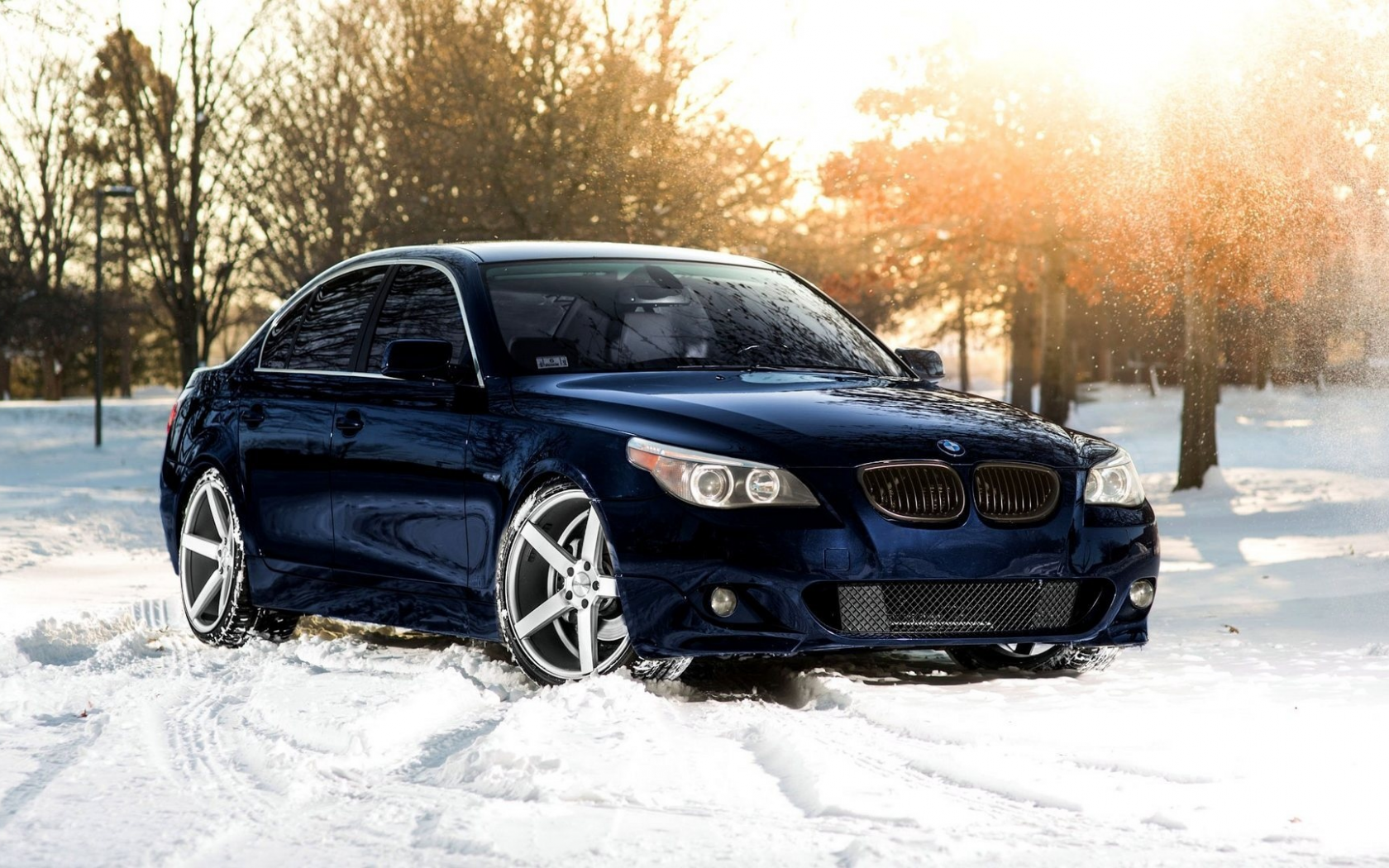 BMW m5 зима