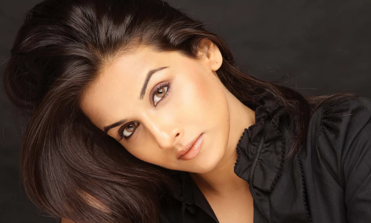 Vidya Balan, девушка, шатенка, взгляд