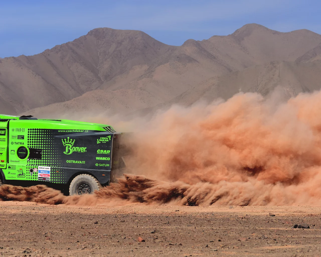 ginaf, вид сбоку, пыль, rally, x222, пустыня, dakar, зеленый, x 222