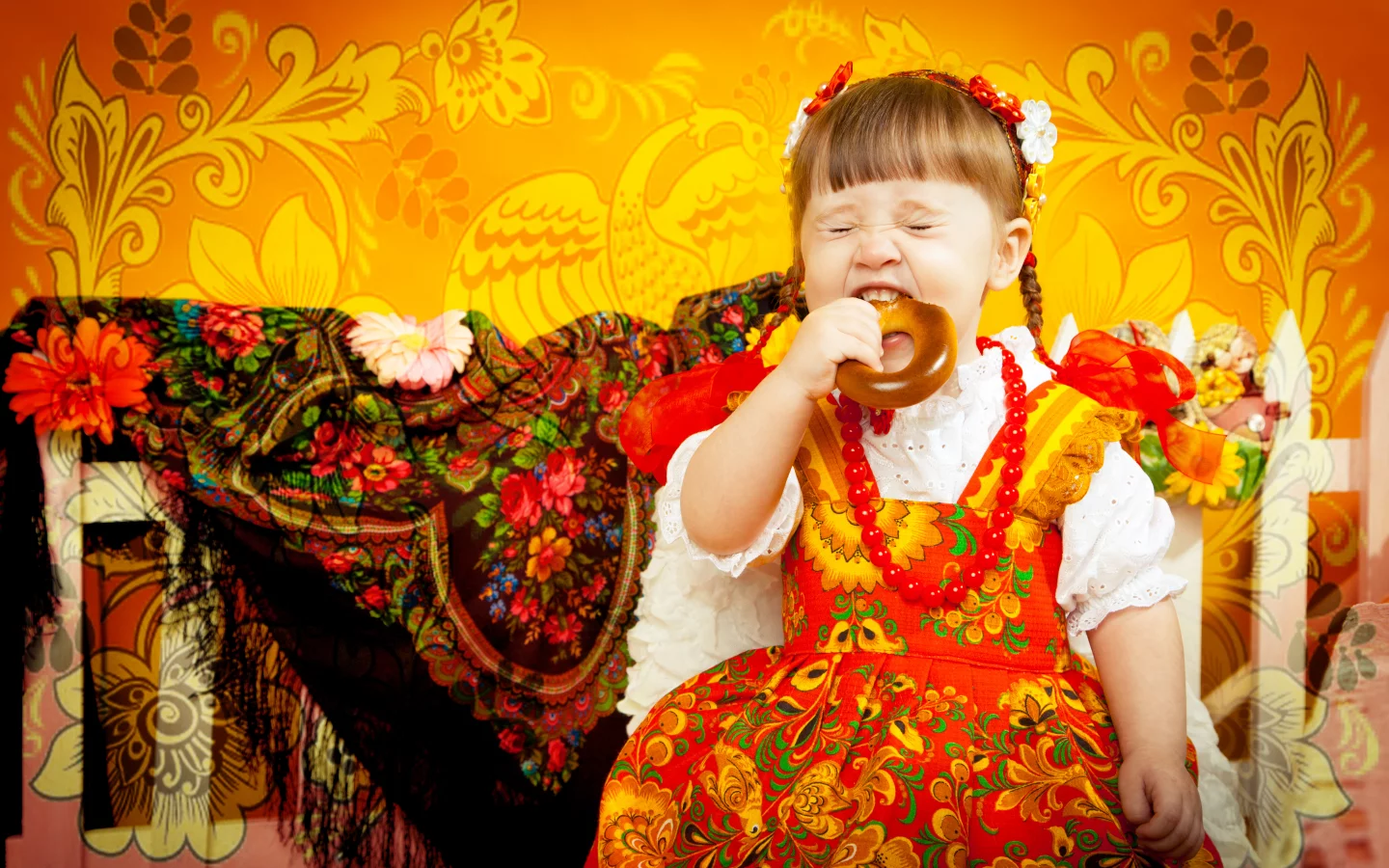 забор, бусы, дети, платок, узоры, девочка, баранка