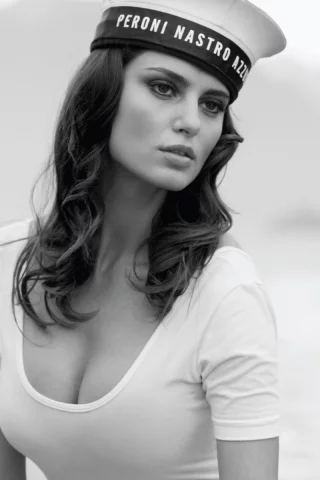 catrinel menghia, девушка, морячка, черно-белое