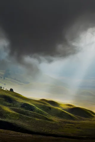 Свет, долина, трава, тучи