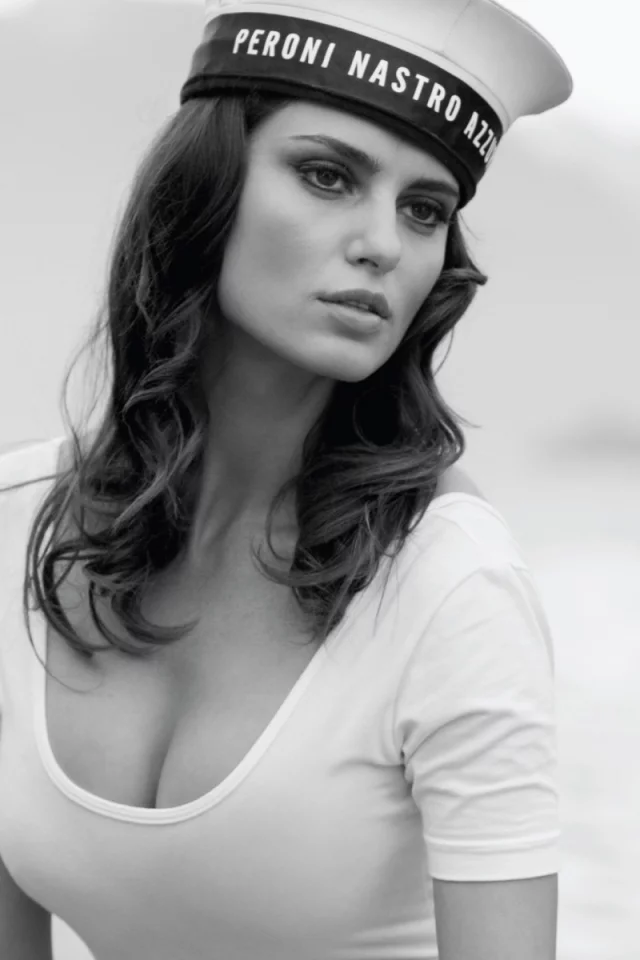 catrinel menghia, девушка, морячка, черно-белое