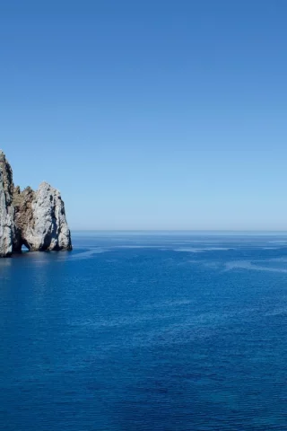 море, скалы