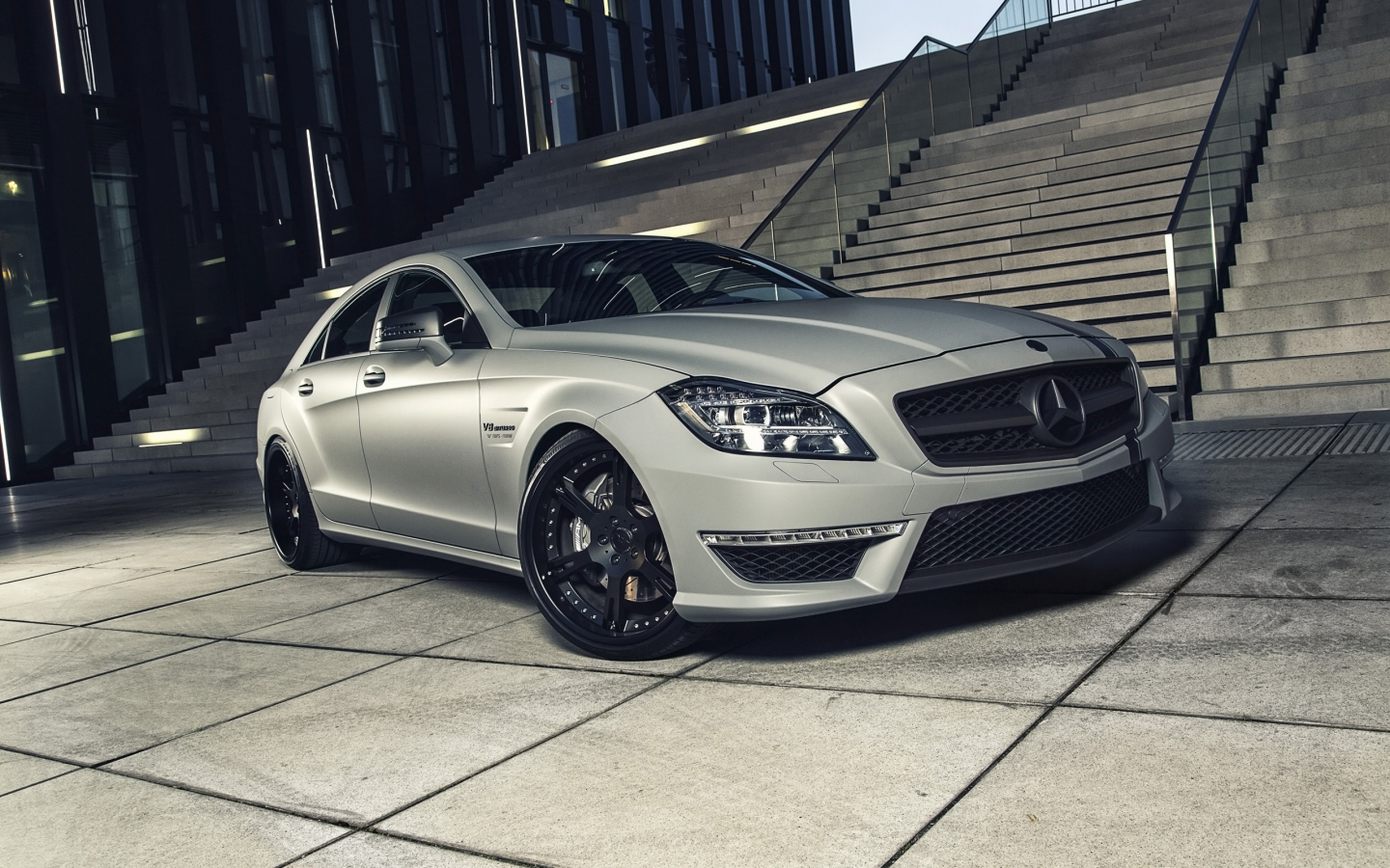 Картинки мерседес cls 63 amg