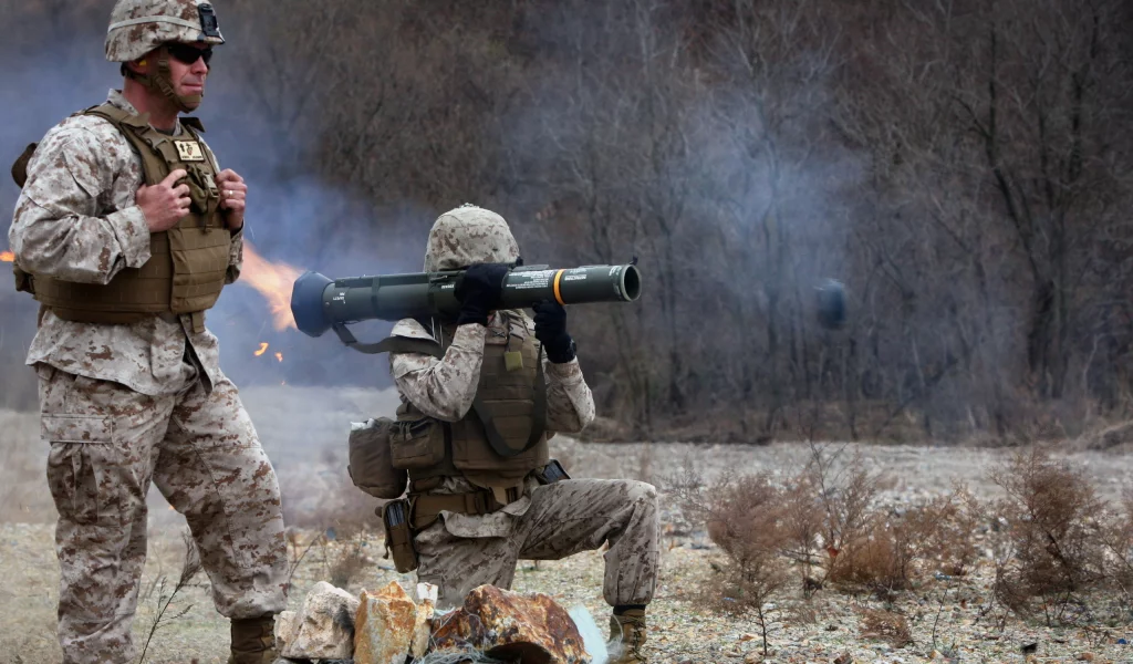 солдаты, оружие, at-4 light anti-armor weapon