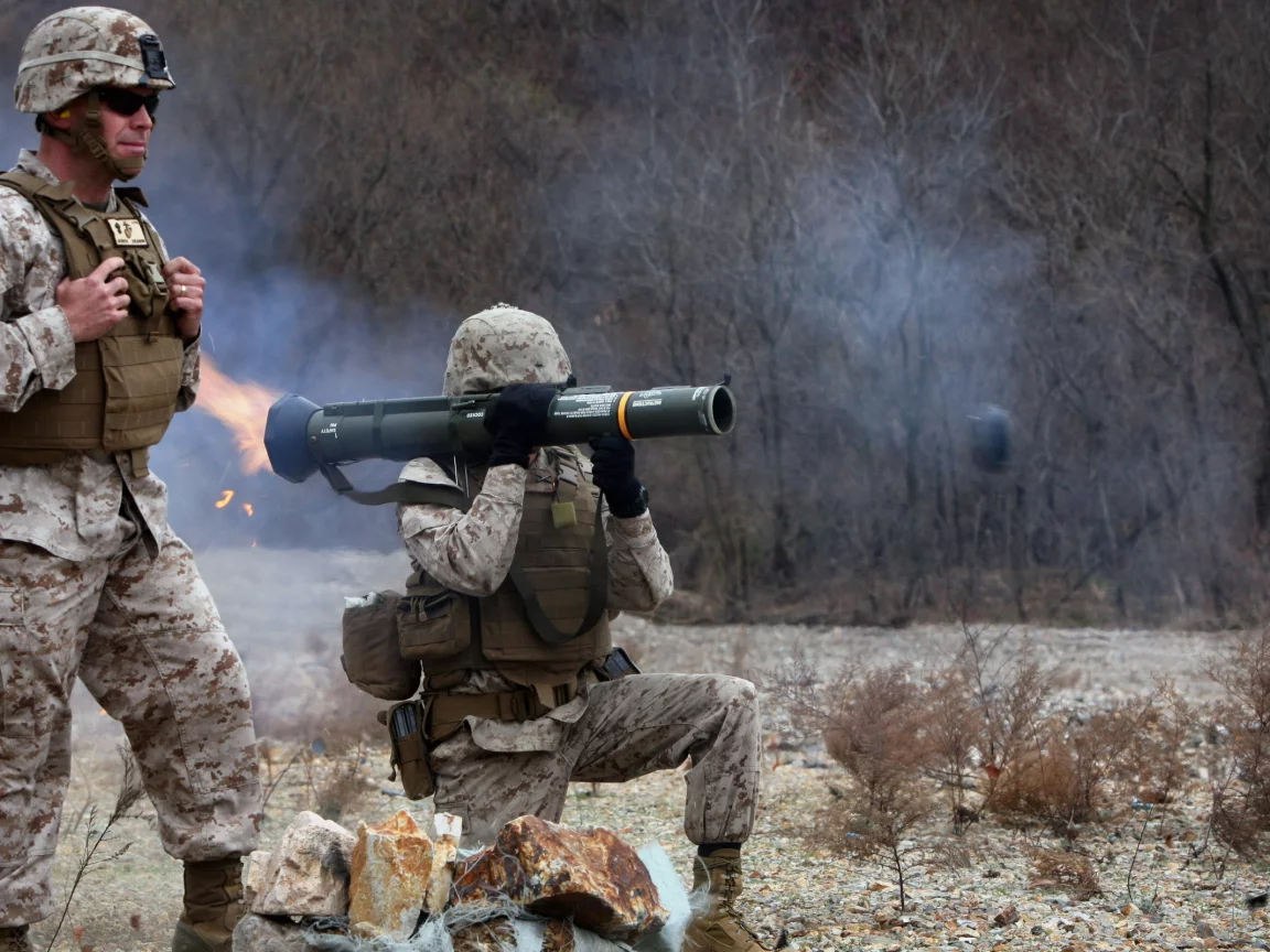 солдаты, оружие, at-4 light anti-armor weapon