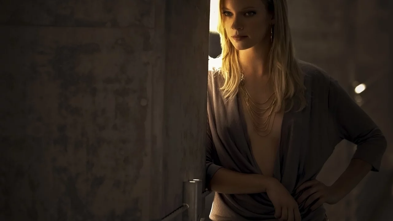 amy smart, эми смарт, ожерелье, актриса