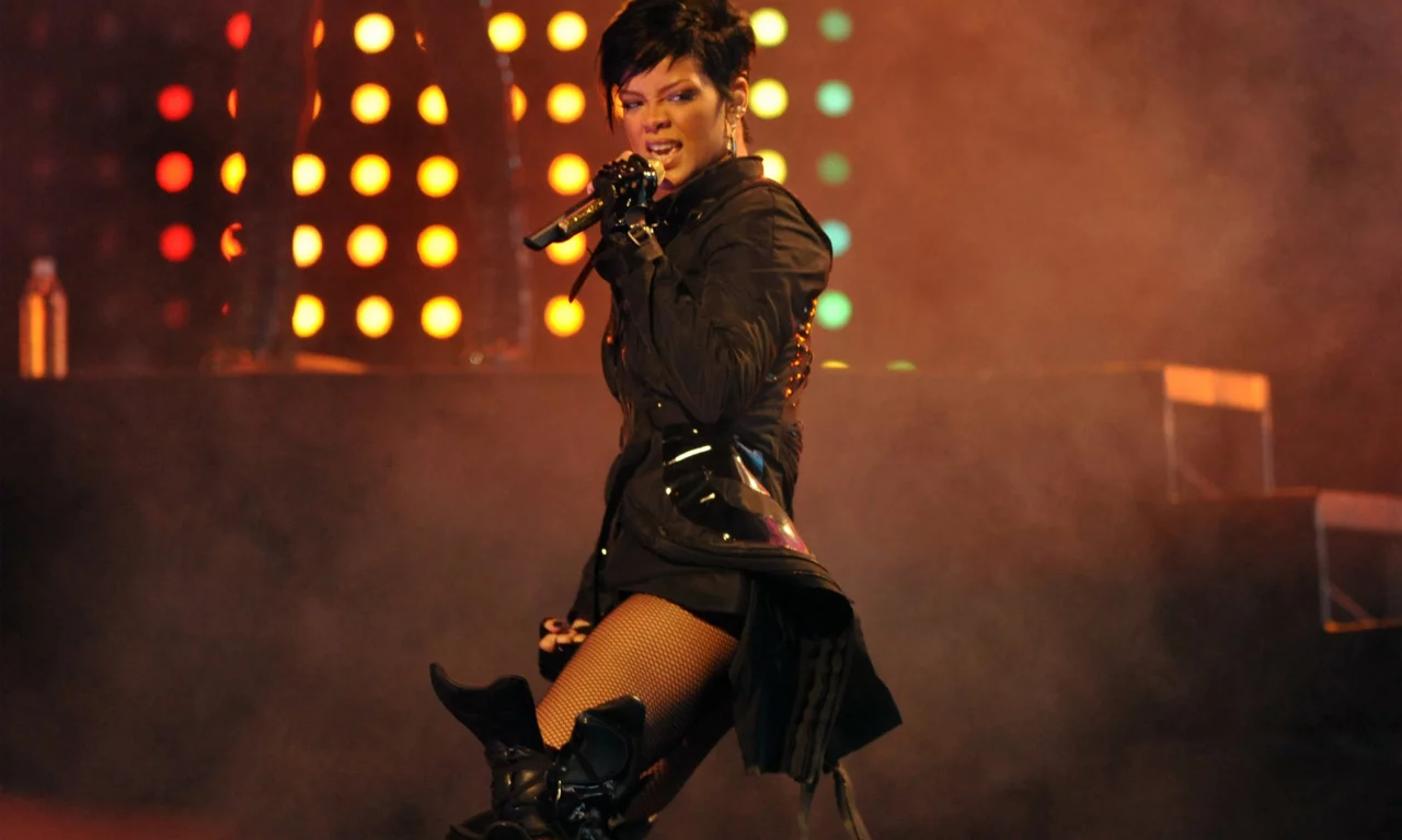 певица, микрофон, rihanna, концерт