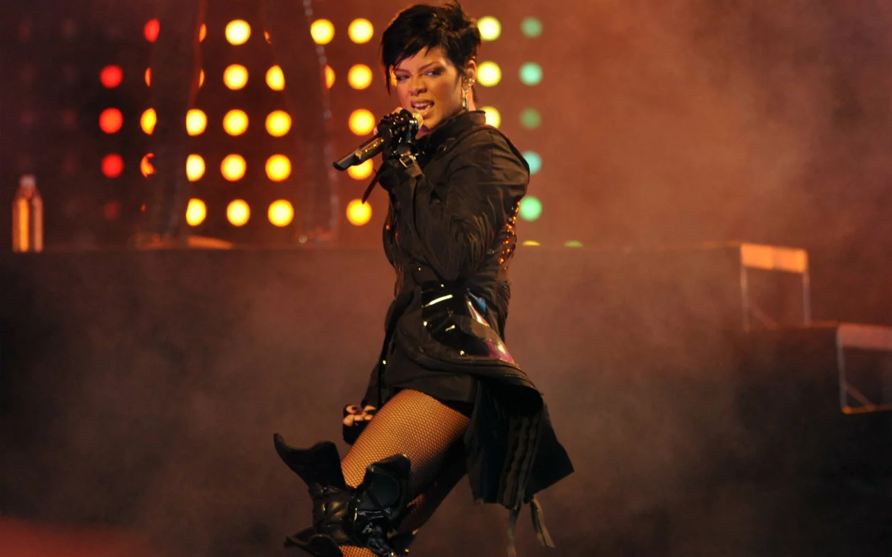 певица, микрофон, rihanna, концерт