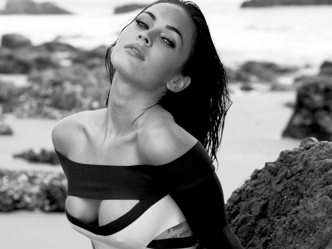 megan fox , взгляд, меган фокс 