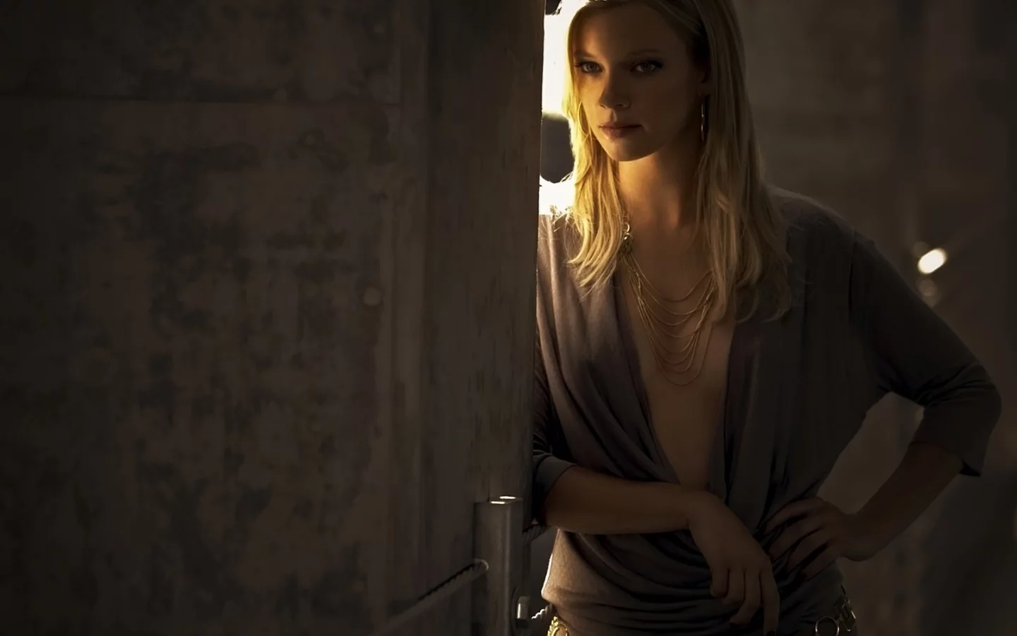 amy smart, эми смарт, ожерелье, актриса