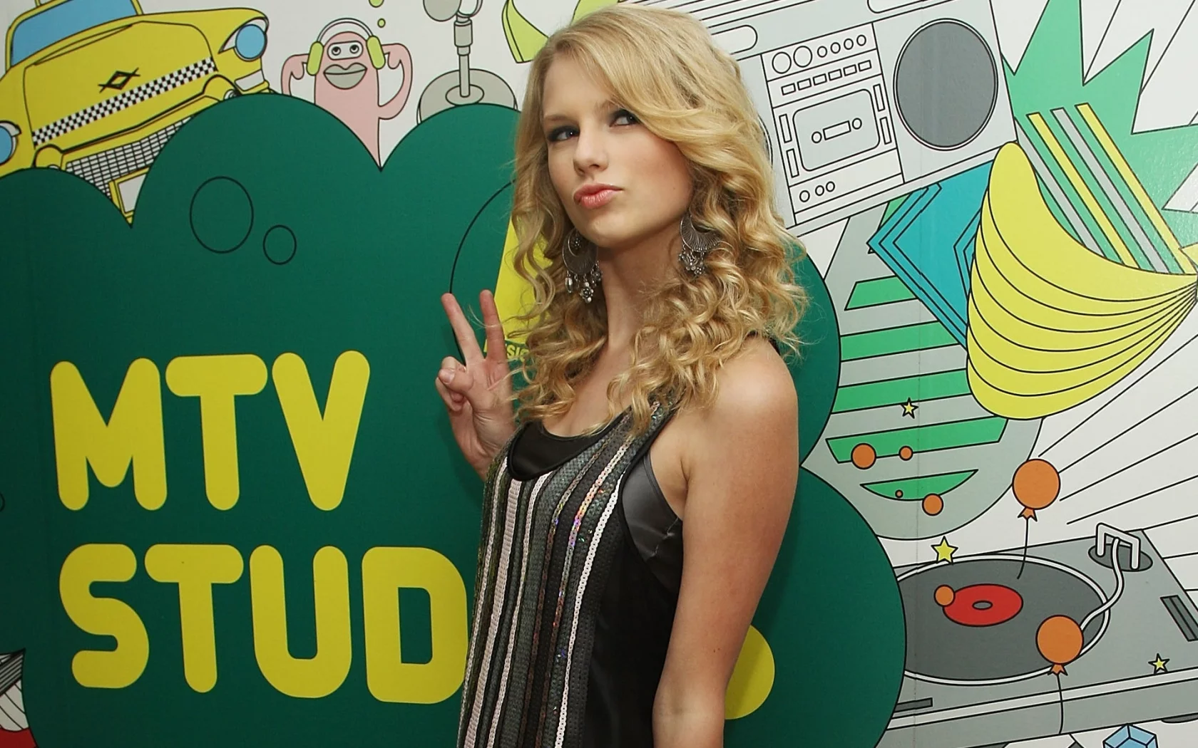 губы, mtv, взгляд, блондинка, taylor swift, тейлор свифт