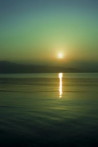  солнце, море, закат, горы