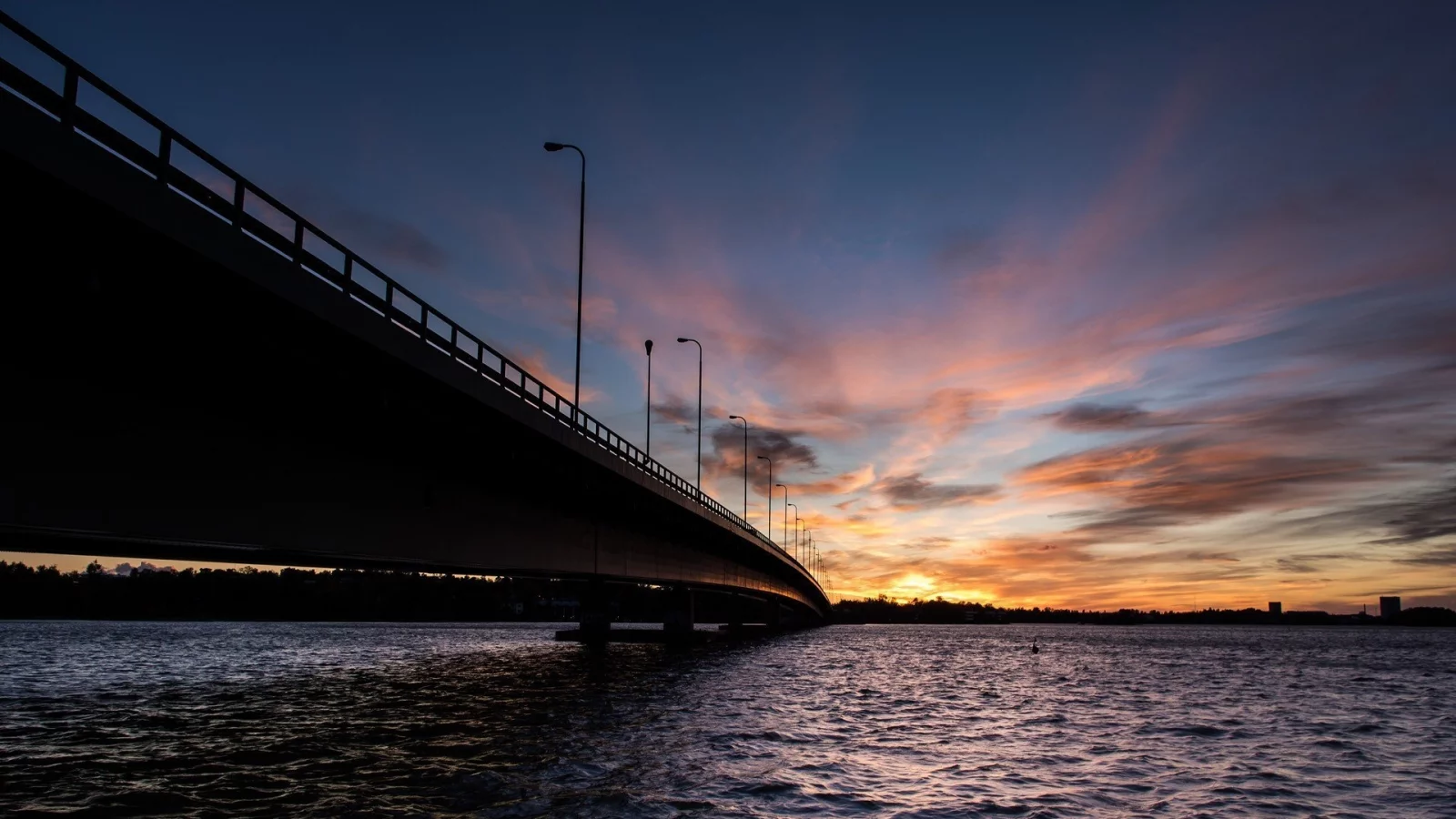 море, мост, город, природа, вода, река, волны, солнце