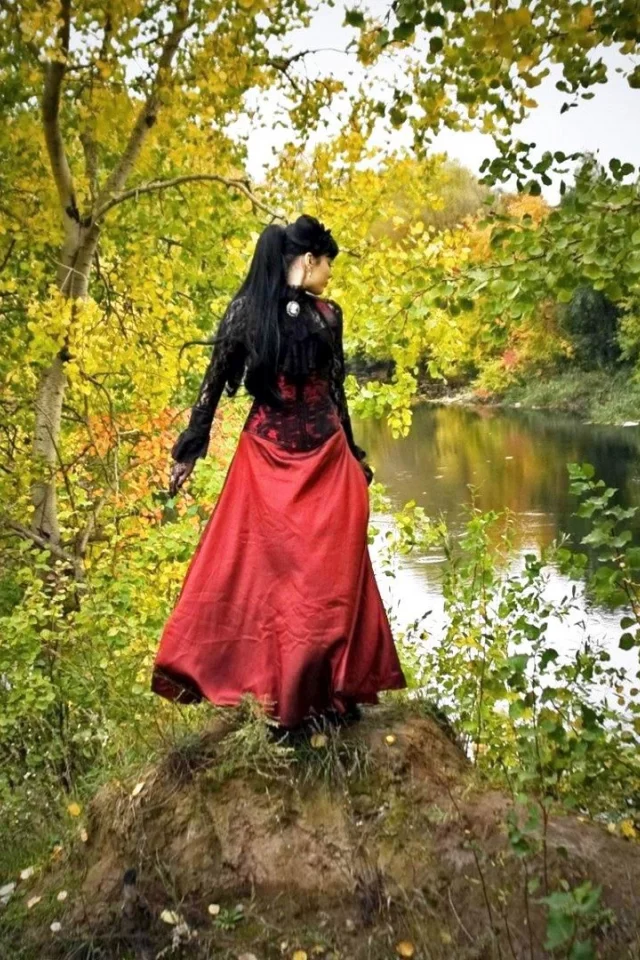 лес, кочка, вода