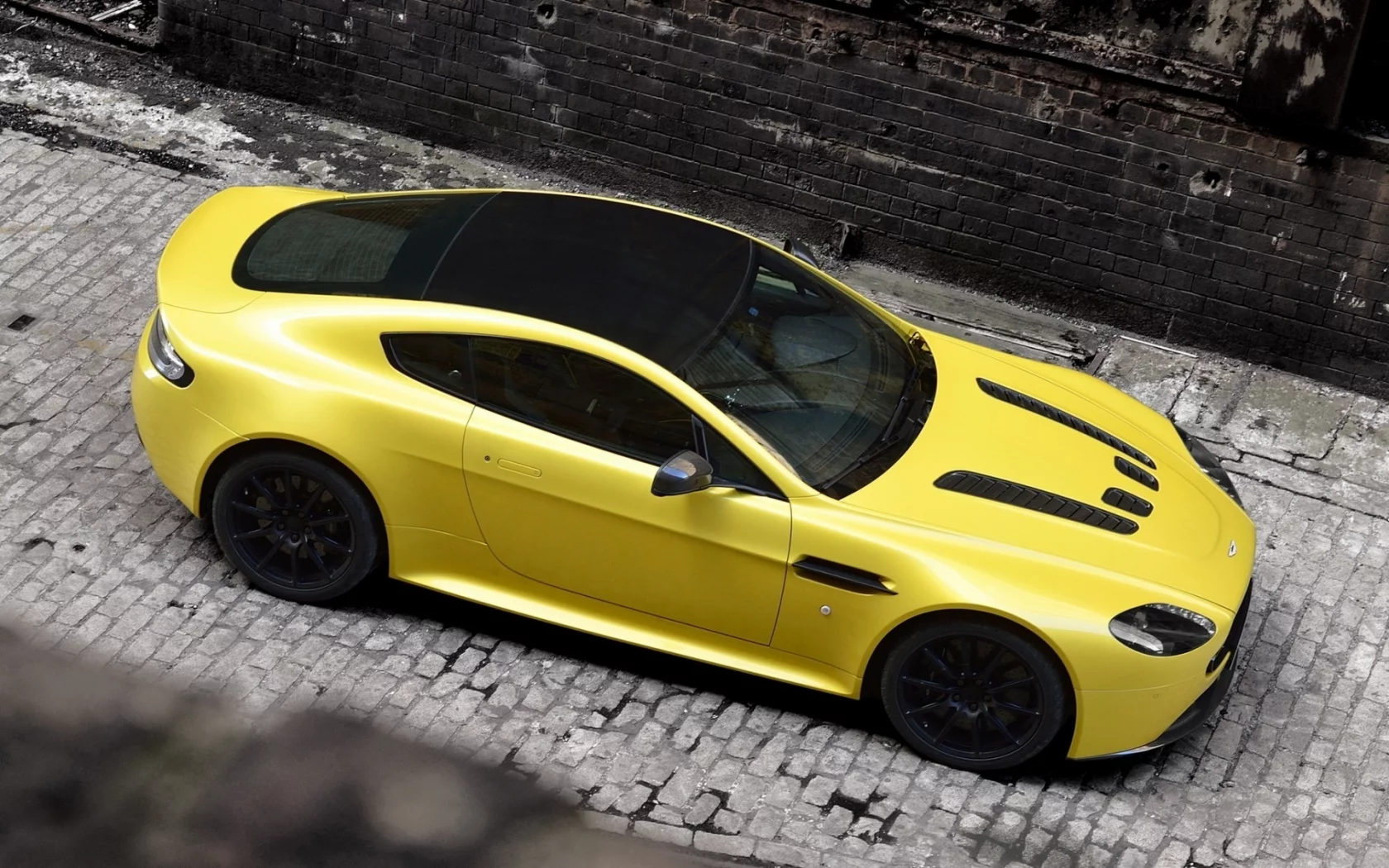 aston martin, v12 vantage s, yellow, car, суперкар (2)