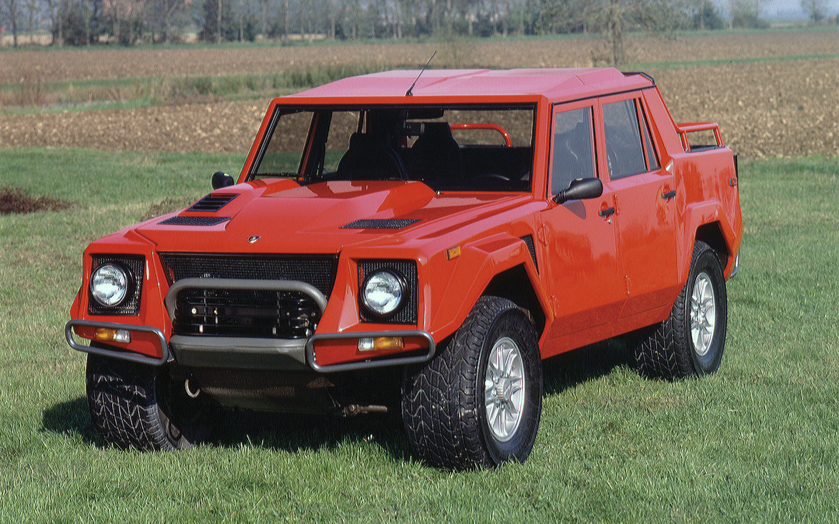 Lamborghini lm002 РІРѕРµРЅРЅС‹Р№