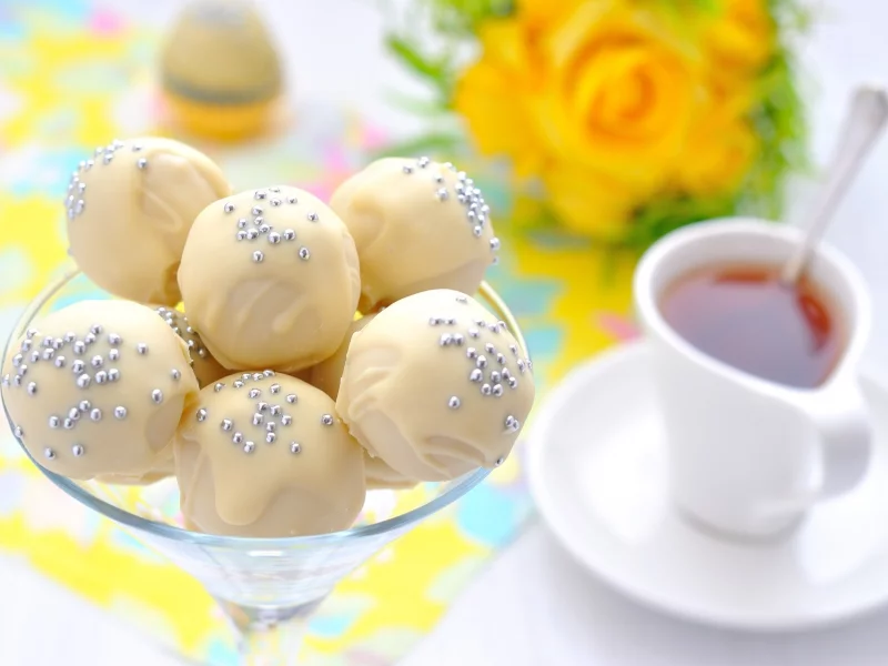 конфеты, посыпка, белый шоколад, сладости, десерт, чай