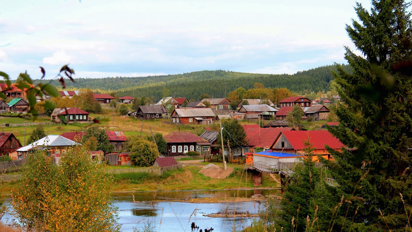 Леса, дома, река, деревня, Россия.