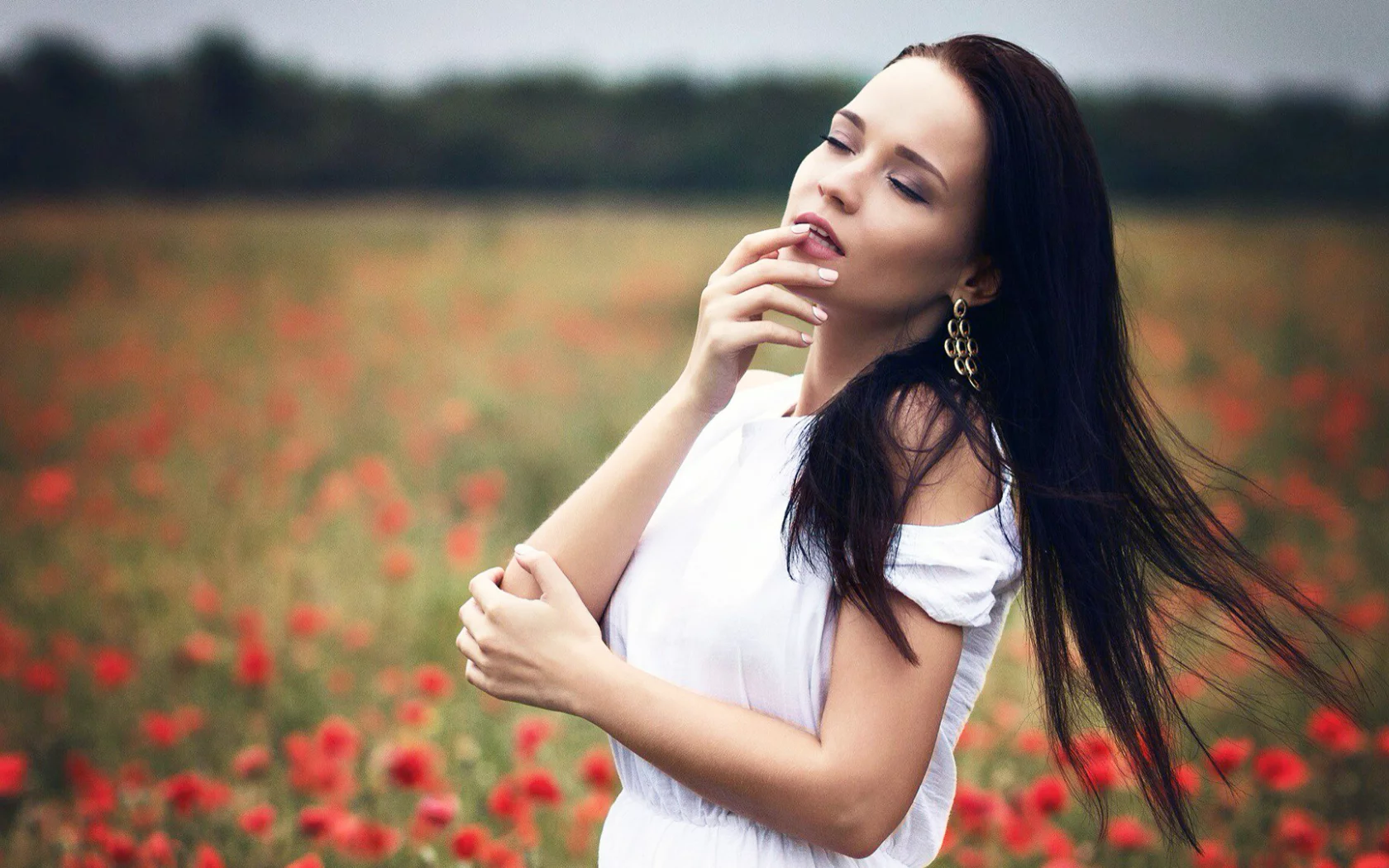 девушка, серги, маки
