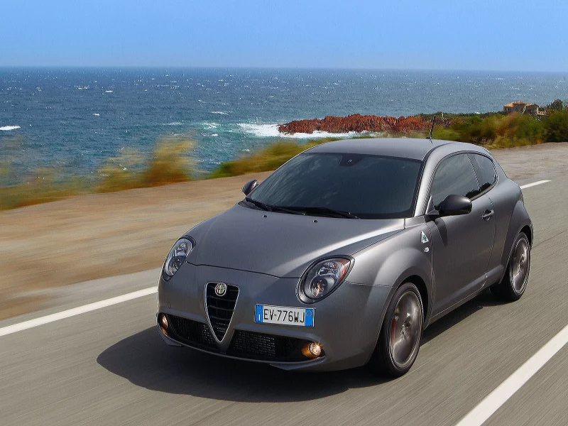 Горы, море, дорога, авто, Alfa-Romeo-MiTo-Qadrifoglio