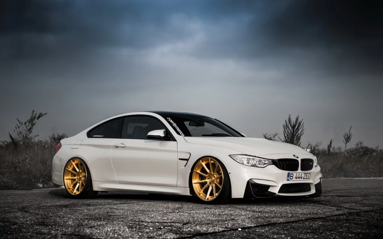 бэха, BMW, тачуха, крутизна, скорость, тучи