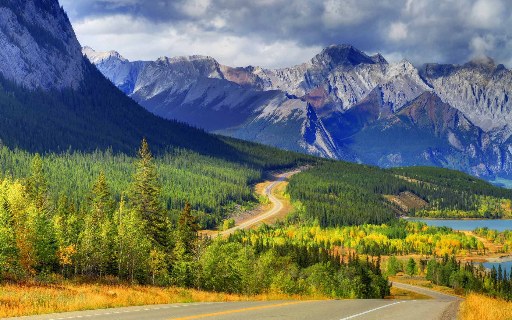 alberta, banff, лес, горы, канада, abraham lake, озеро, небо, деревья