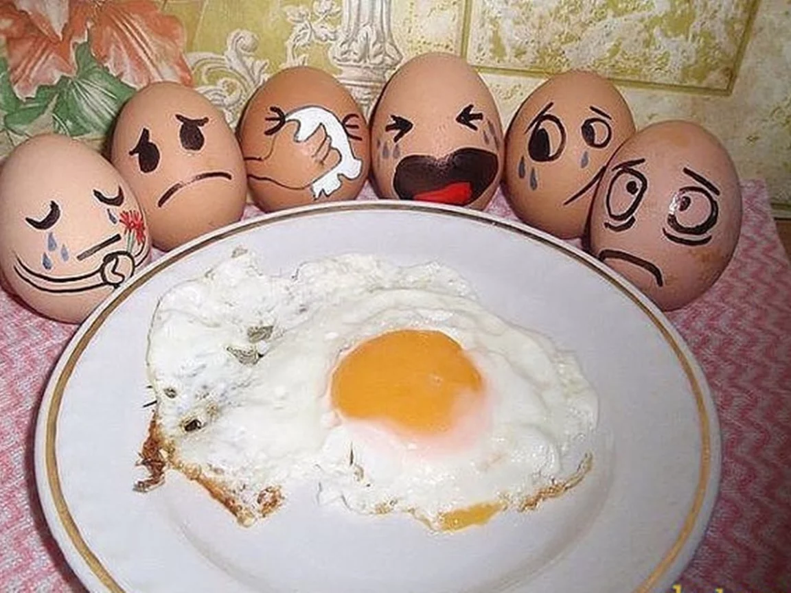 креативчик, яйца, яишня, поминки