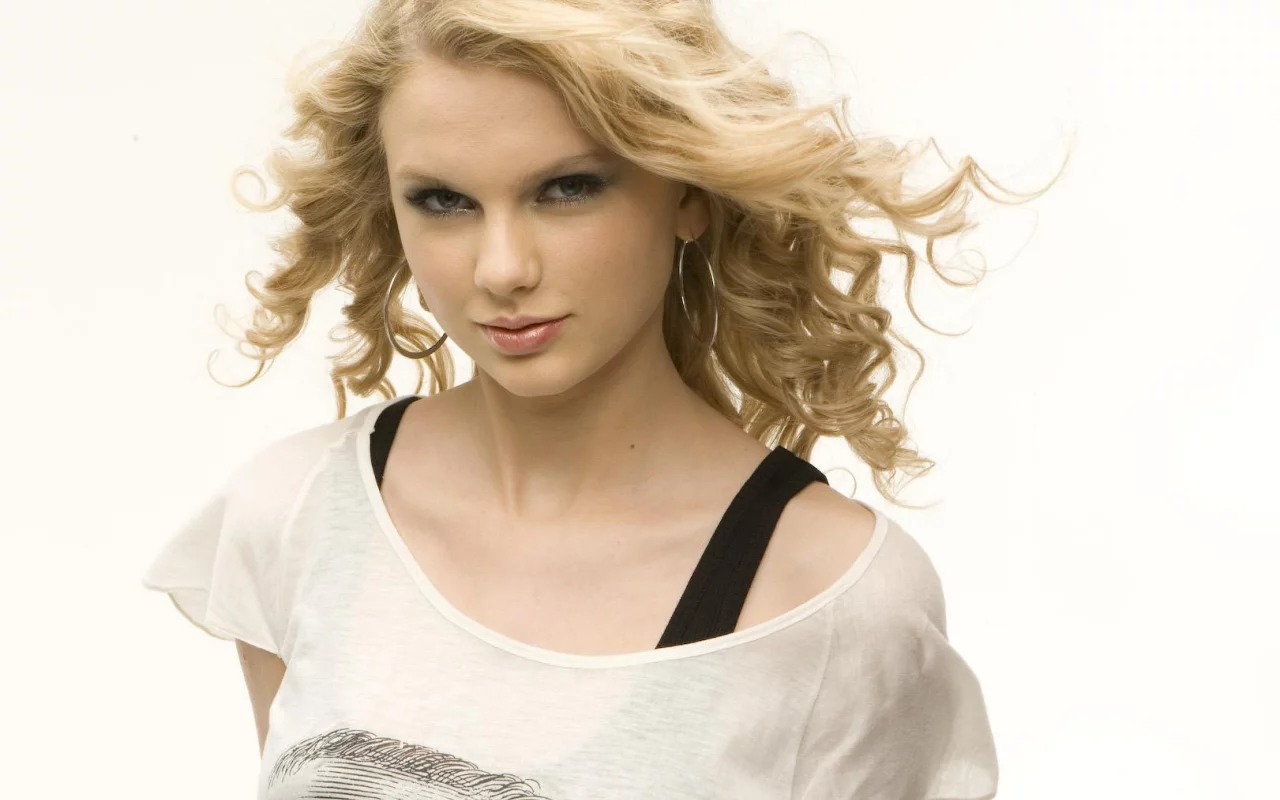  улыбка, taylor swift, знаменитость, певица, блондинка