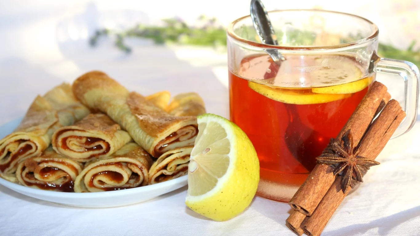 блинчики, чай