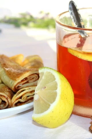 блинчики, чай