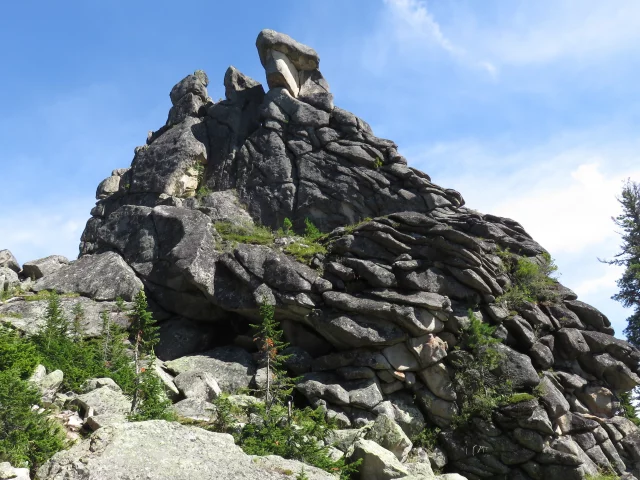 каменный городок, саяны, скалы, тп