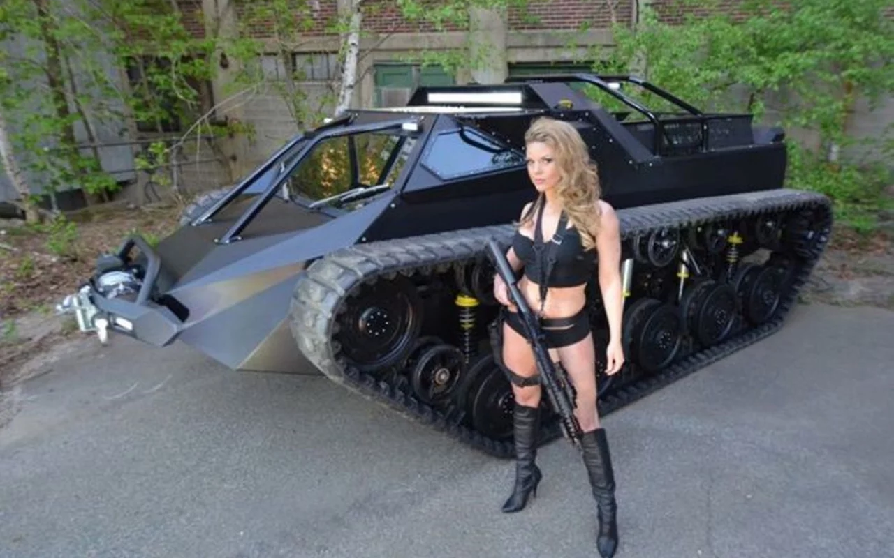 дева, гусеничный, вездеход, ripsaw ev2, созданный американской компанией, howe howe