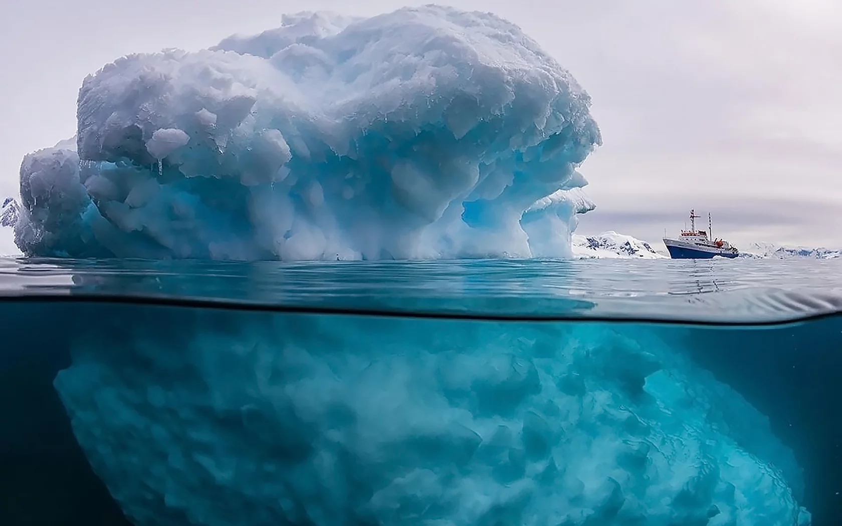 ice, iceberg, berg, stone, solar, wet, wets, drop, drops, eyes, see, nice, sea, jcean, ocean, under, sun, sky, summer, sand, smile, wide