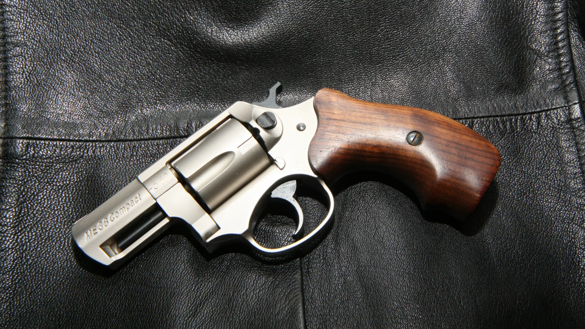 револьвер, хром, smith, wesson, me38, compact, weapon, gun, pistols, weapons, chrom, silver, white, sun, wide