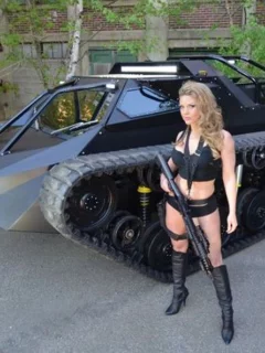 дева, гусеничный, вездеход, ripsaw ev2, созданный американской компанией, howe howe