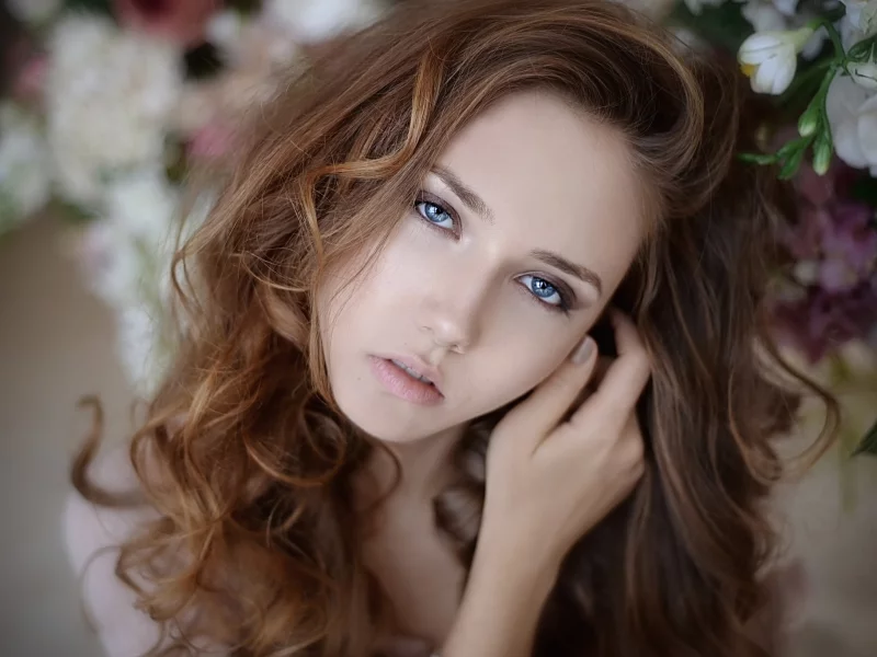 девушка, шатенка, екатерина русяева, взгляд, глаза, губы, цветы, ангел, милая, красивая, сексуальная, симпатичная, секси, стройная, милашка, няшка
