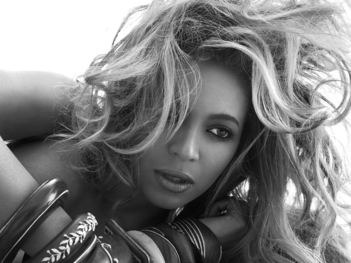 beyonce, певица, волосы, поза, красавица, фон, взгляд, секси