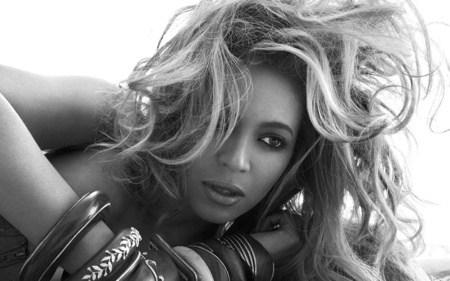 beyonce, певица, волосы, поза, красавица, фон, взгляд, секси