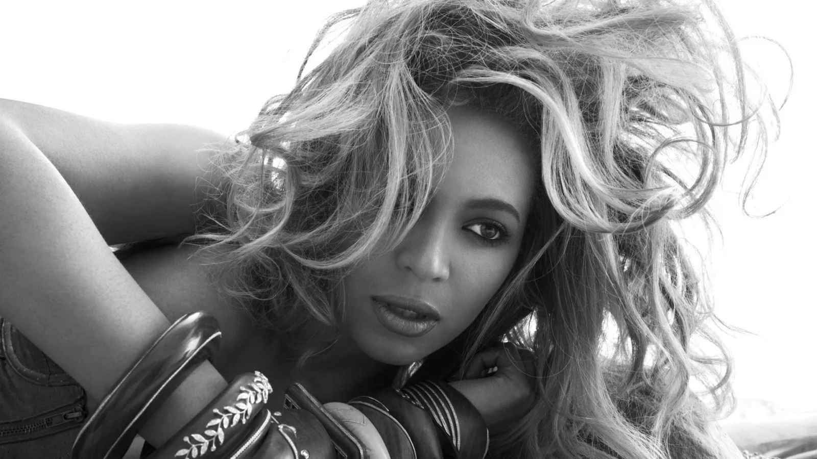 beyonce, певица, волосы, поза, красавица, фон, взгляд, секси