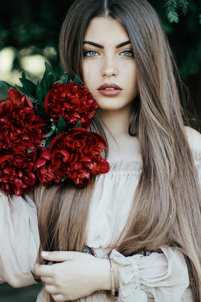 взгляд, девушка, цветы, модель, платье, пионы
