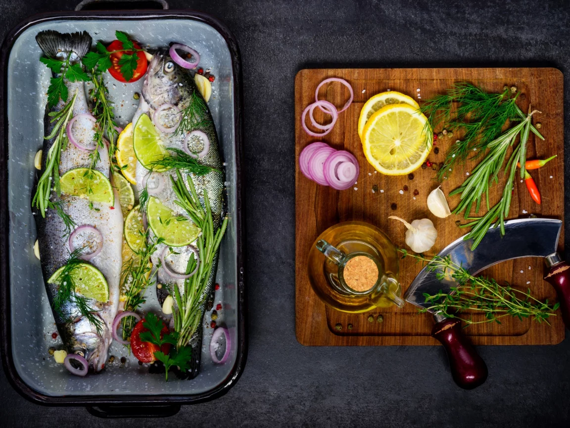 рыба, специи, fish, сервировка, зелень, spices, lemons, лимон, cutting